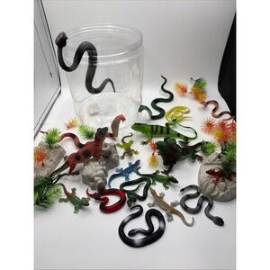 Sunny‎ Days Fun Bucket Reptiles Toy Set – Bonus Storage Bucket / Pre- Owned